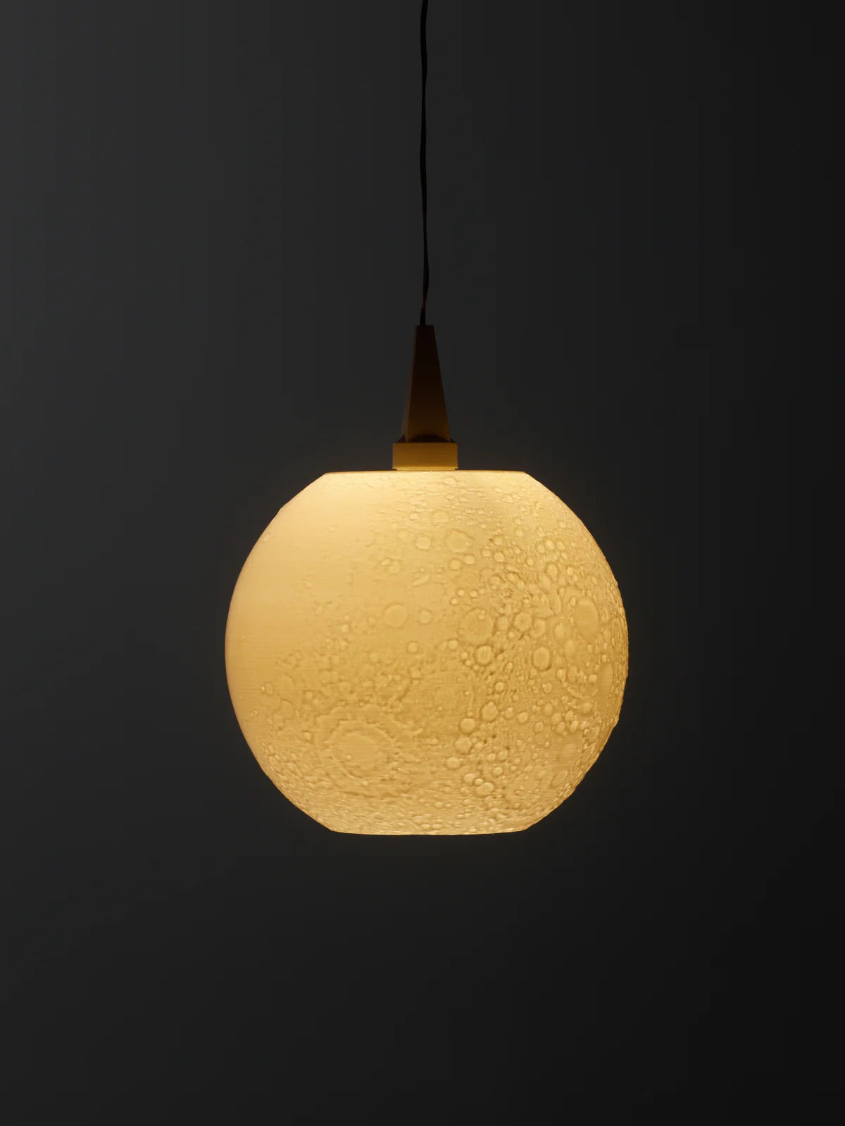 Leuchtender alternativer Lampenschirm Mond von Innocreo