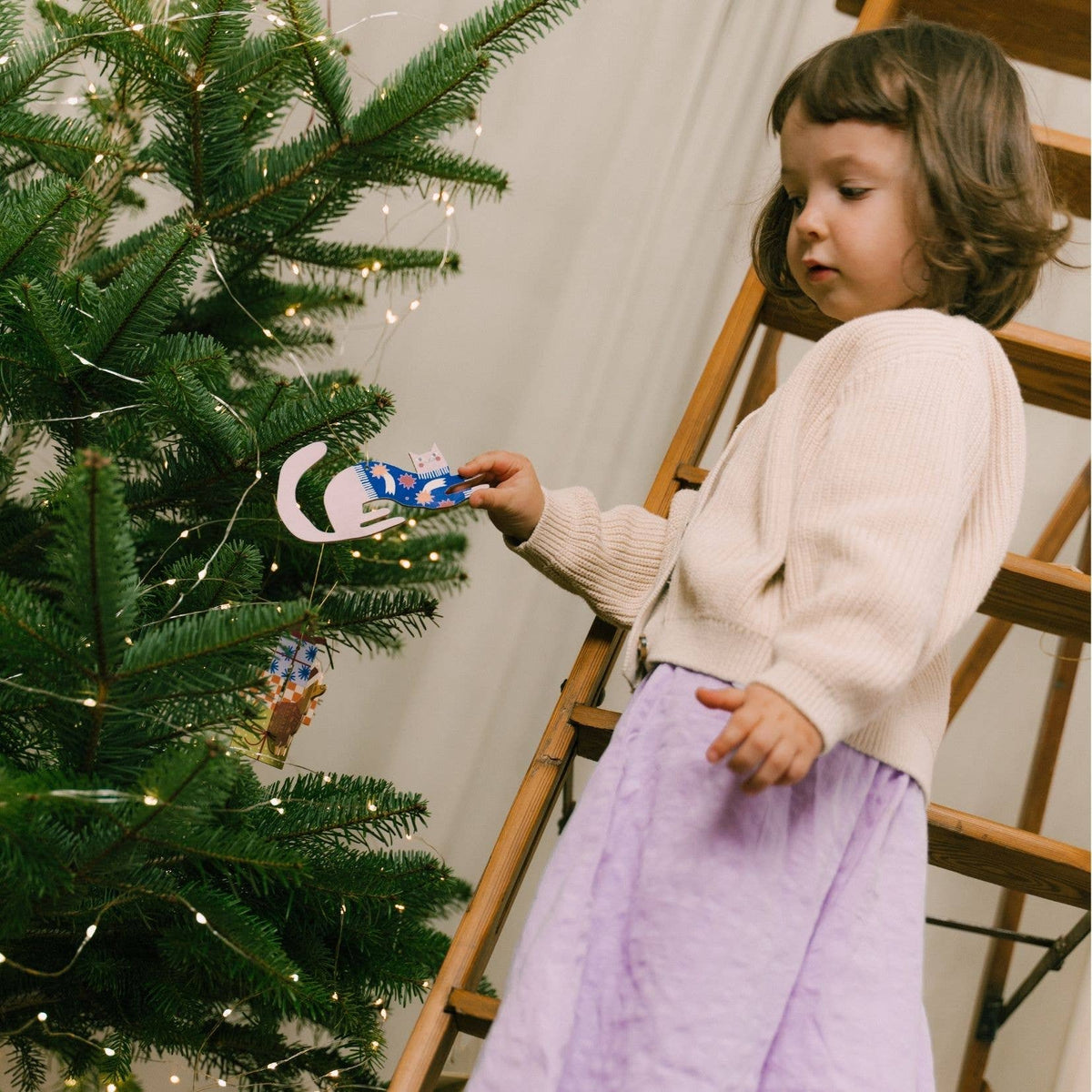 Charmanter pinker Katzenanhänger für den Weihnachtsbaum | Milin