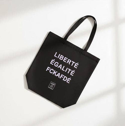 Schwarze Tote Bag mit lila LIBERTÉ ÉGALITÉ FCKAFDÉ Aufdruck