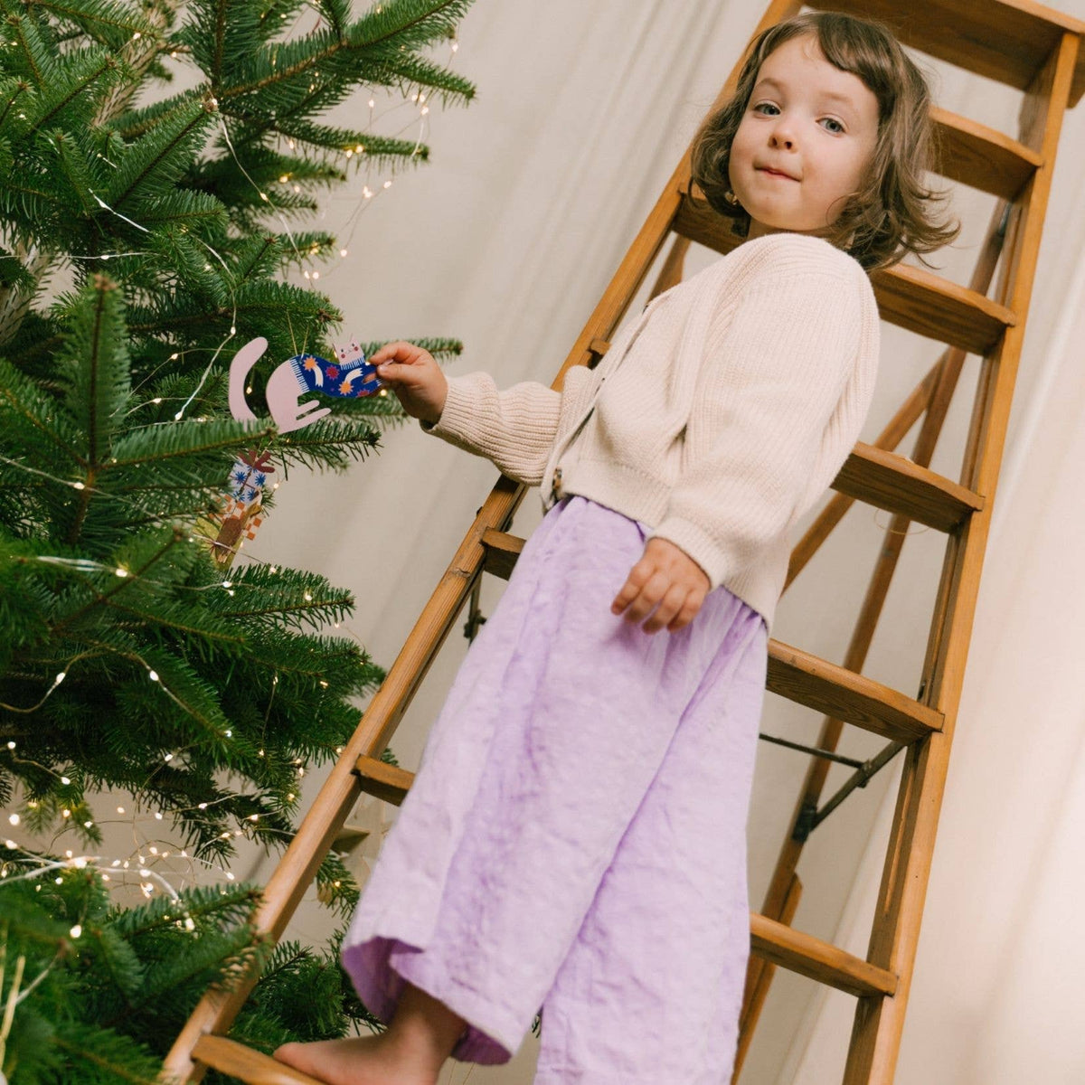 Charmanter pinker Katzenanhänger für den Weihnachtsbaum | Milin