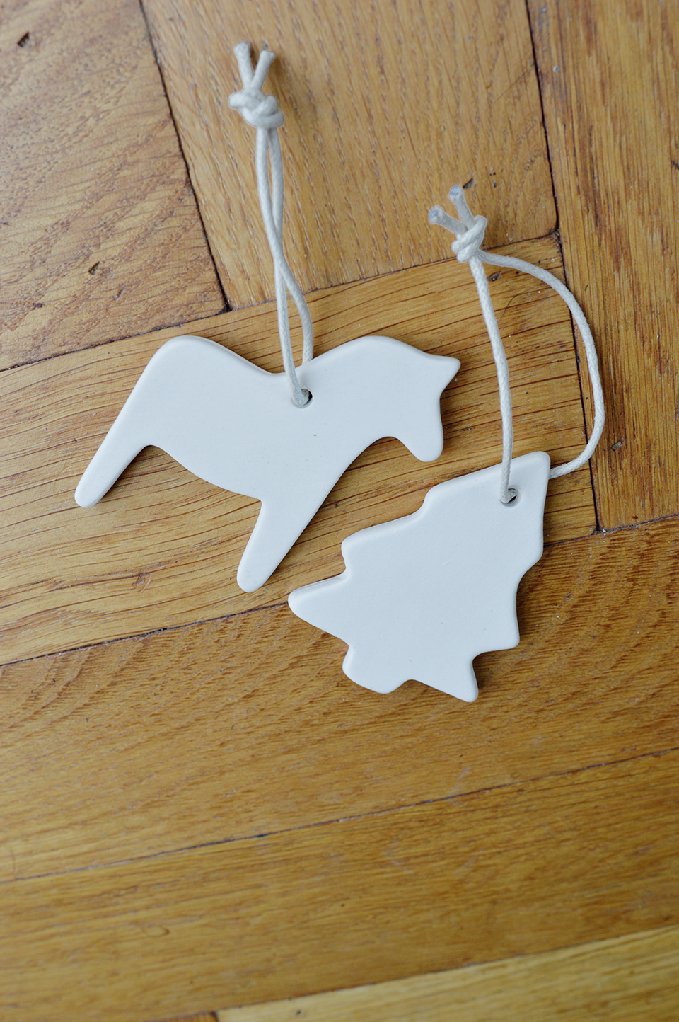 Weihnachtsbaumschmuck aus Keramik