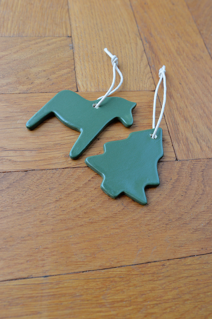 Weihnachtsbaumschmuck aus Keramik