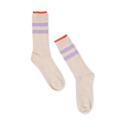 Dünne Stricksocke aus Wolle in Ecru Lila | popeia