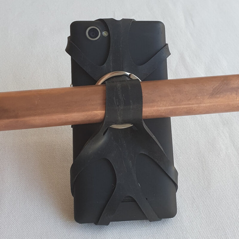 Fahrrad Handyhalterung Smartphonehalterung Rubberman hinten upcycling Traktorschlauch