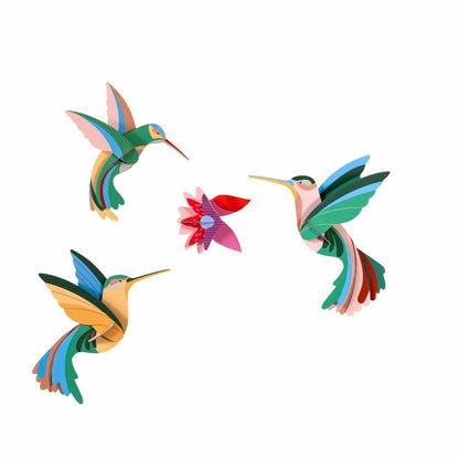 Paradiesvogel Wanddekoration aus Papier - studio ROOF